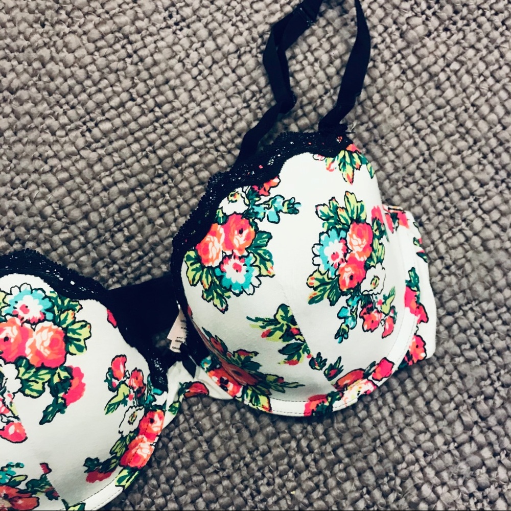 Raspberry Bra - Picture 4 of 7